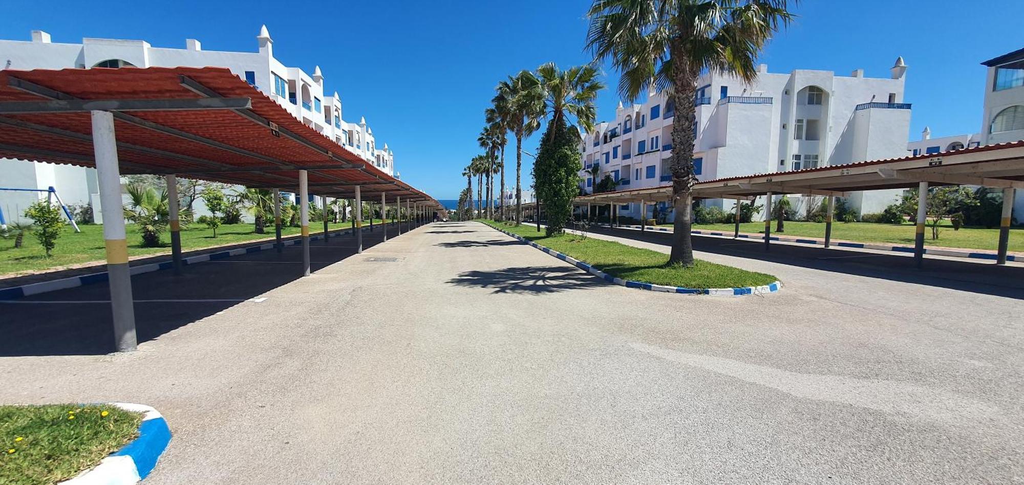 Kabila Vista N4 Vue Piscine المضيق